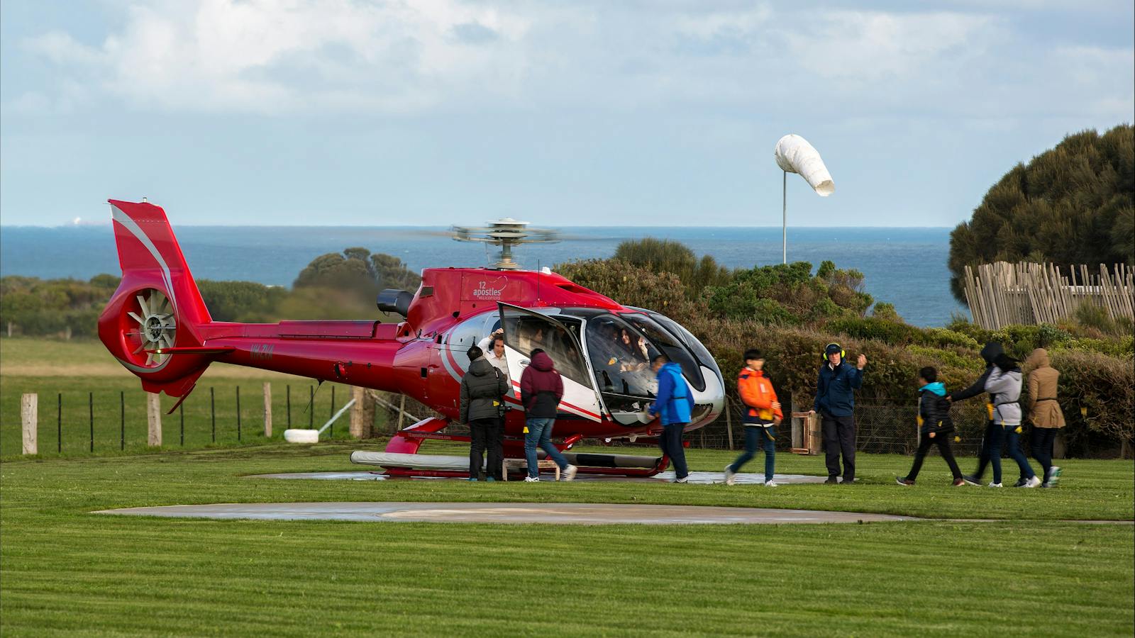 12 Apostles Helicopters