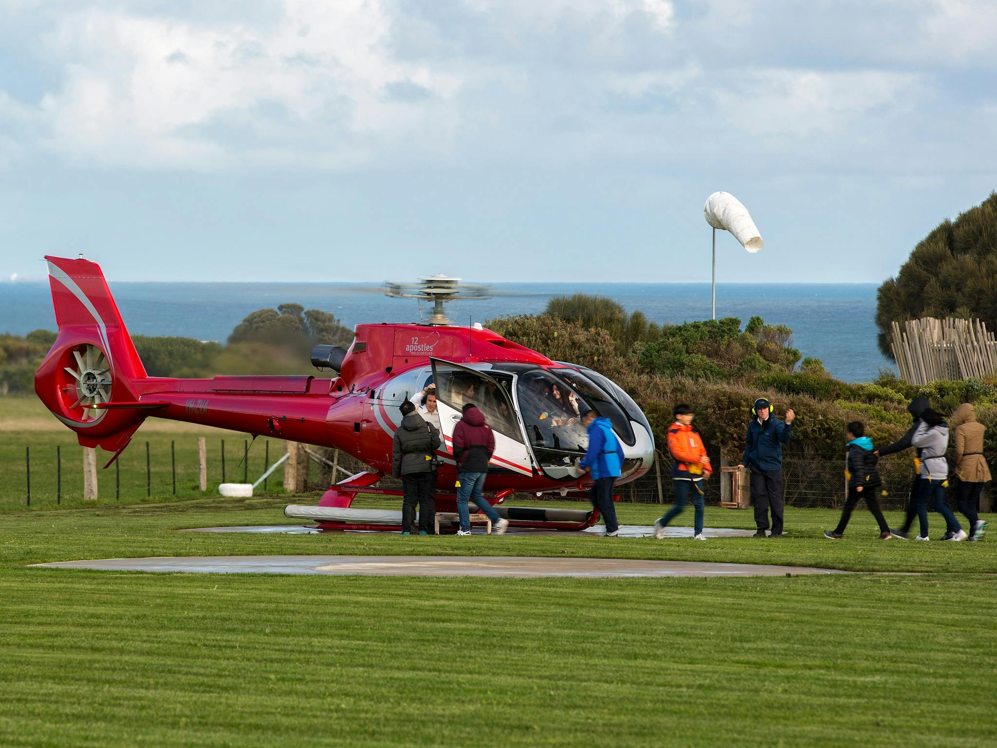 12 Apostles Helicopters