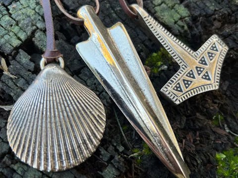 Whalebone 44 2d76e6d9db2343f2ee951ac759e8bb4f