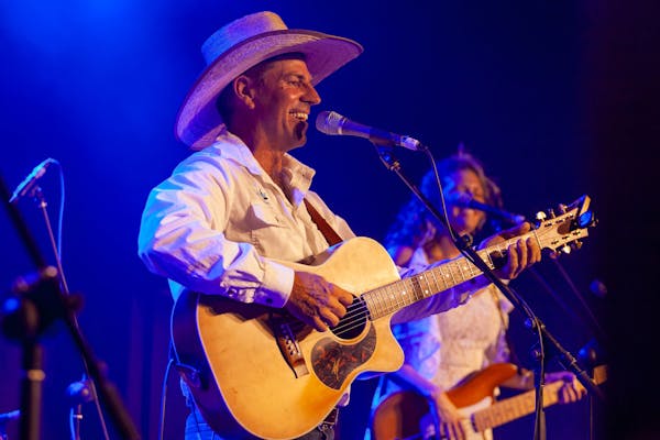 Tom Curtain's Good Life Tour - Streaky Bay