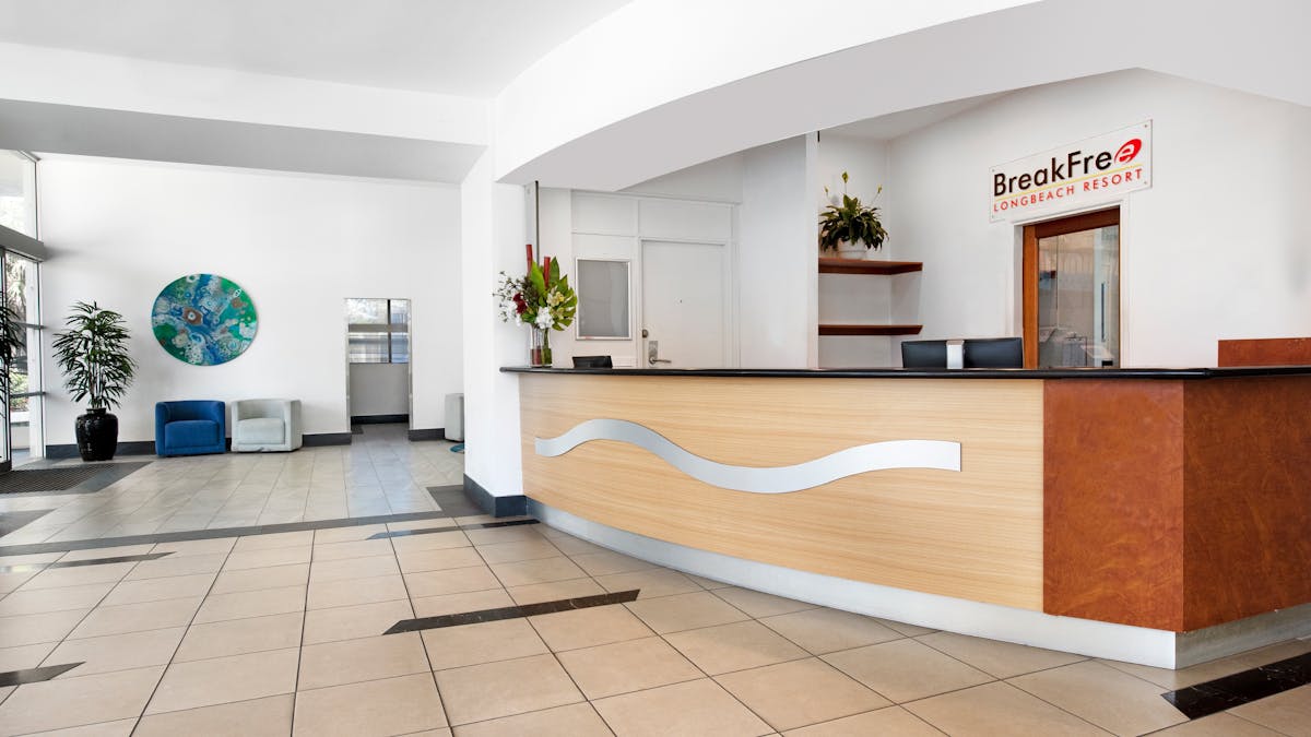 BreakFree Longbeach - Lobby