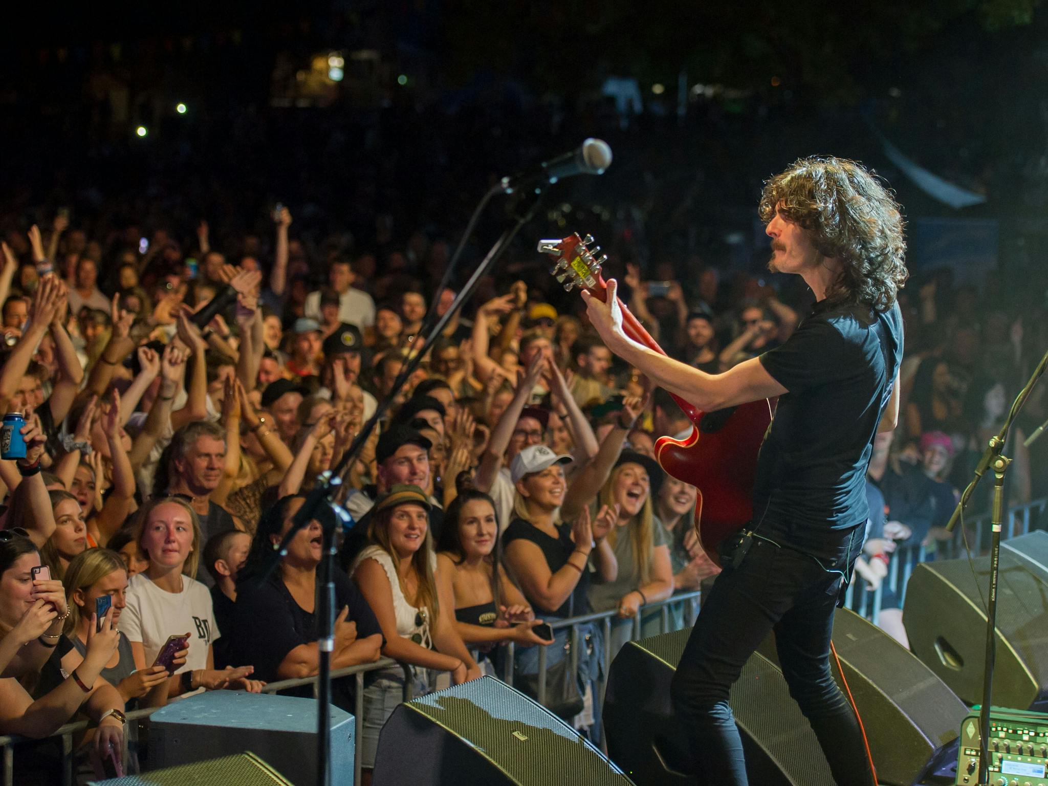 Thirsty Merc wow the crowd at the 2019 Brighter Days Festival