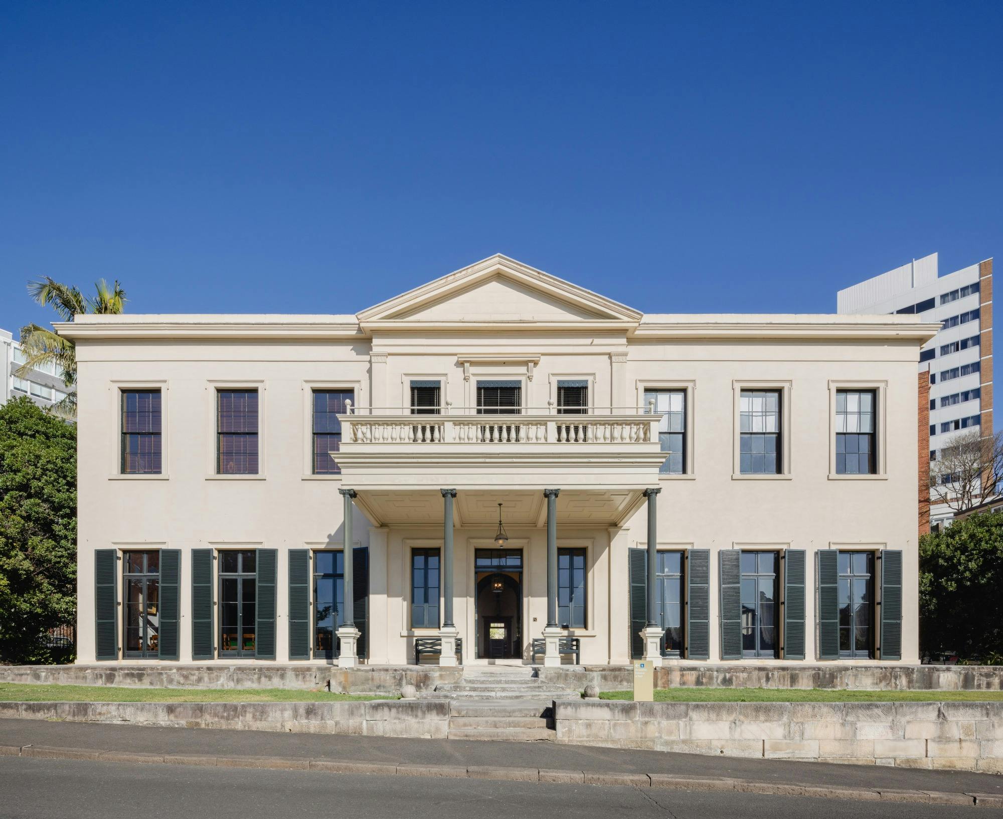 역사적인 저택의 외관