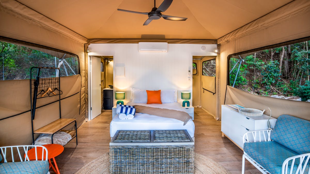 Queen size bed
