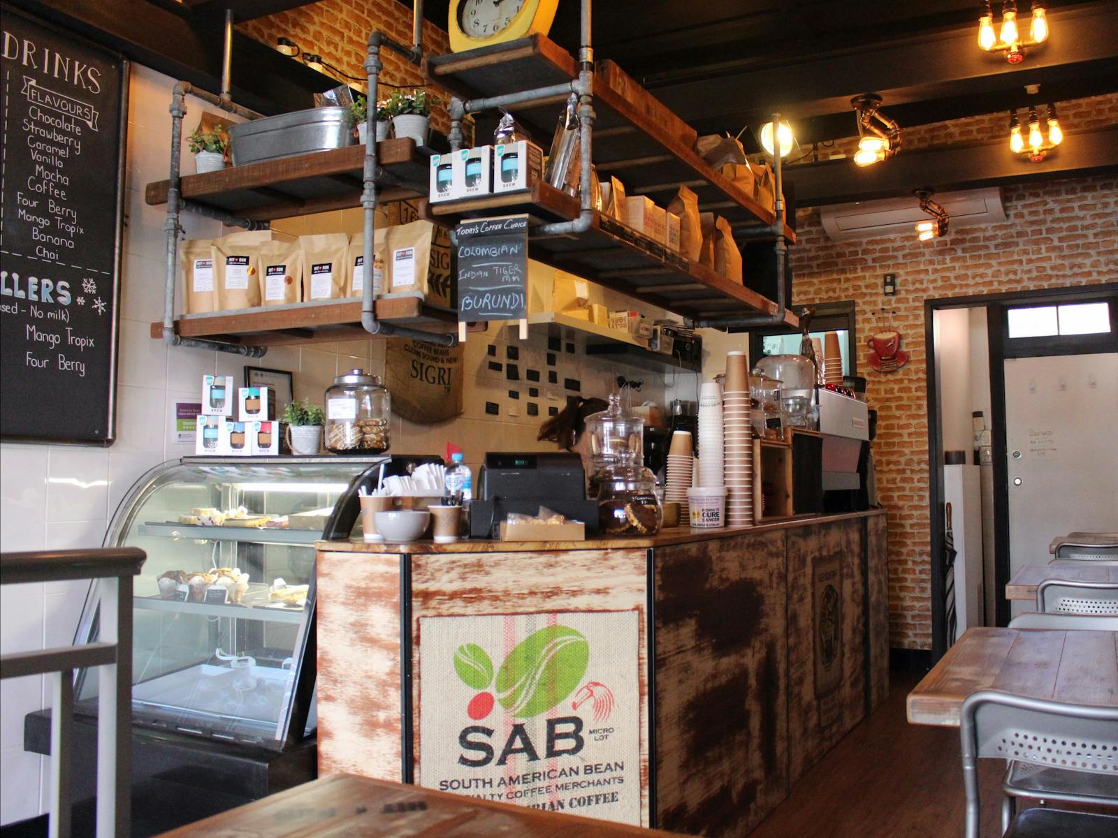 Hit n Run Coffee Shop
