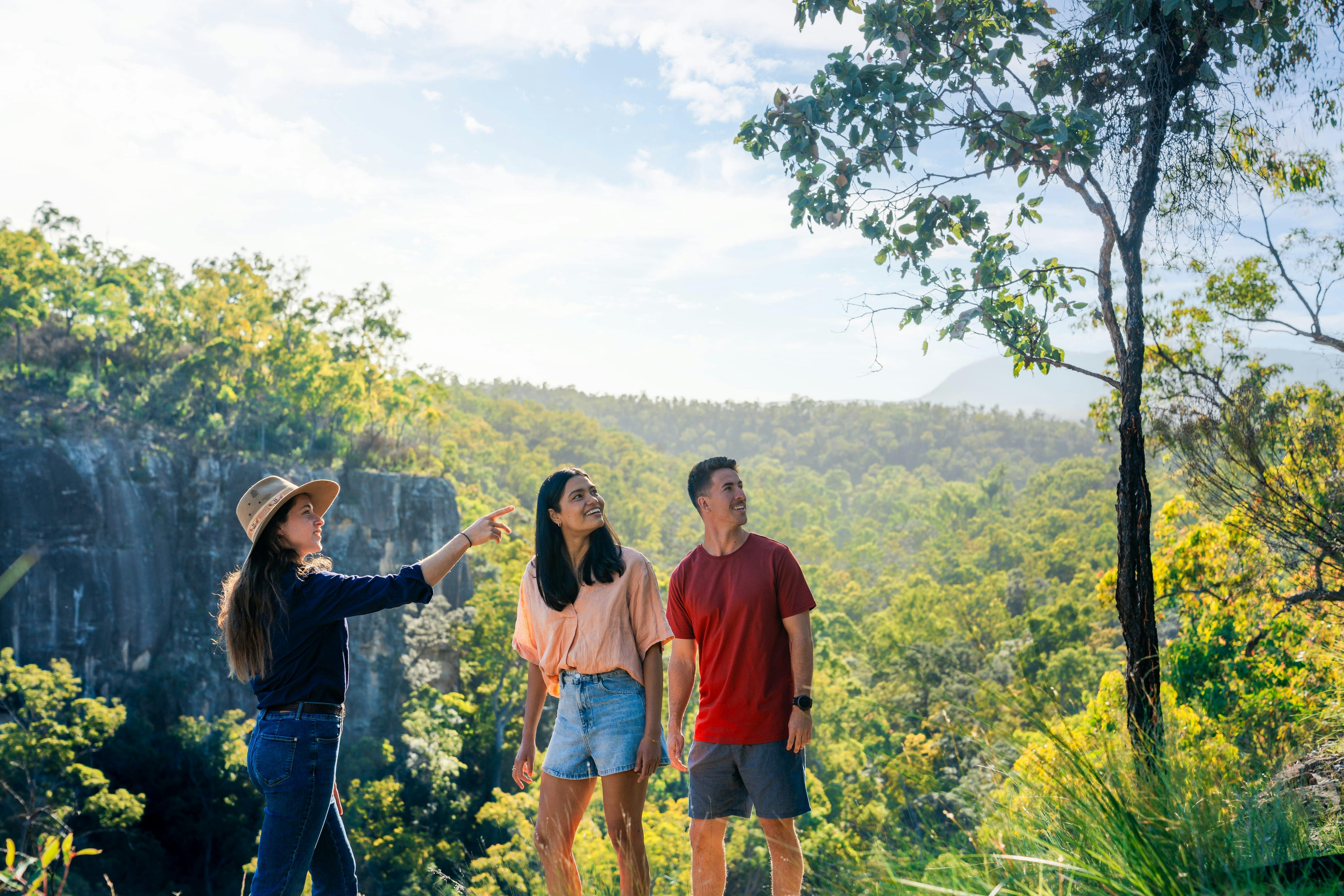Nyanda Gorge Tour - Talking to Guests