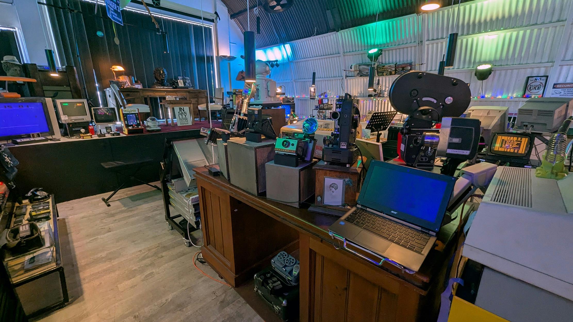 Shite Shack Bowral - 37 Station Street, Bowral NSW 2576 AUSTRALIA