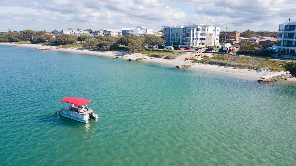 Bills Boat Hire - Caloundra