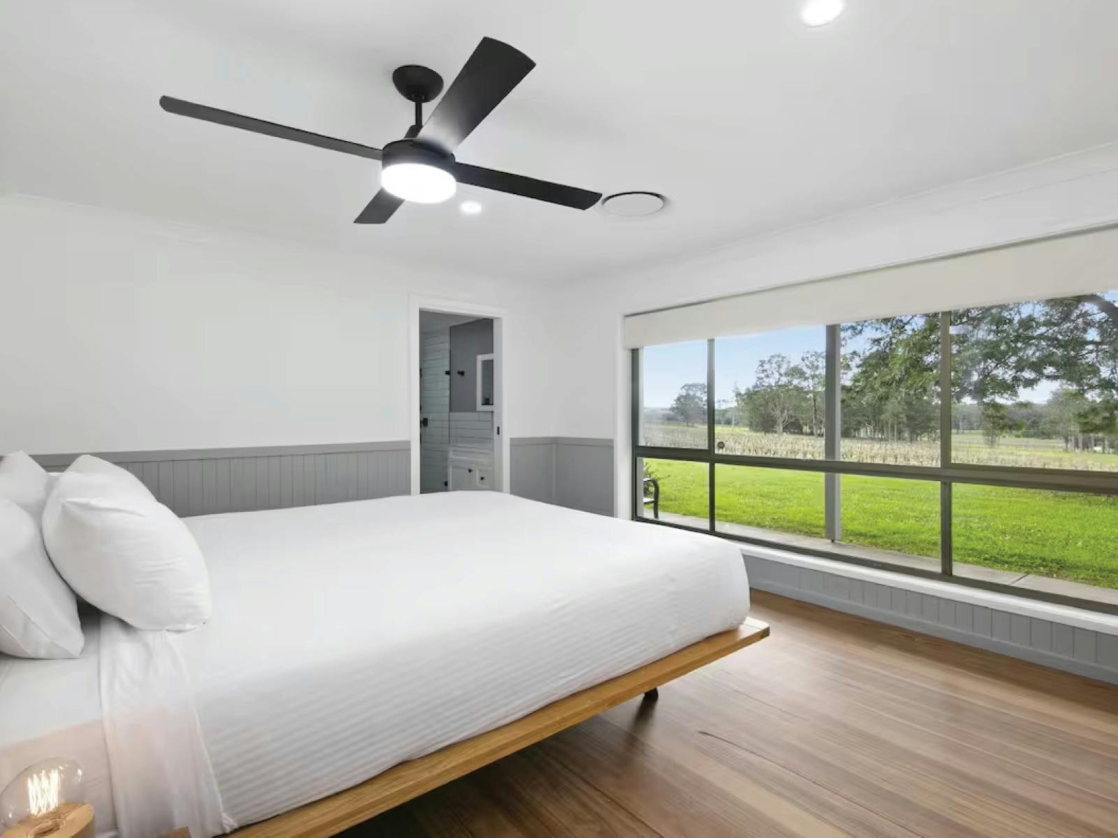 Vineyard Escape Master Bedroom