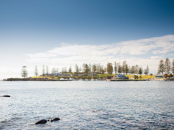 Black Beach, Kiama