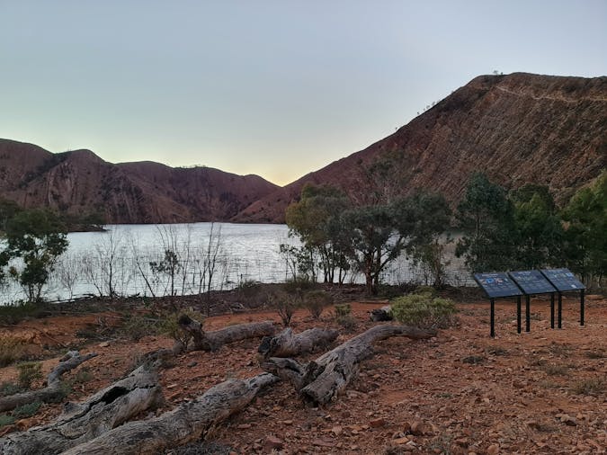 The Akurra Trail