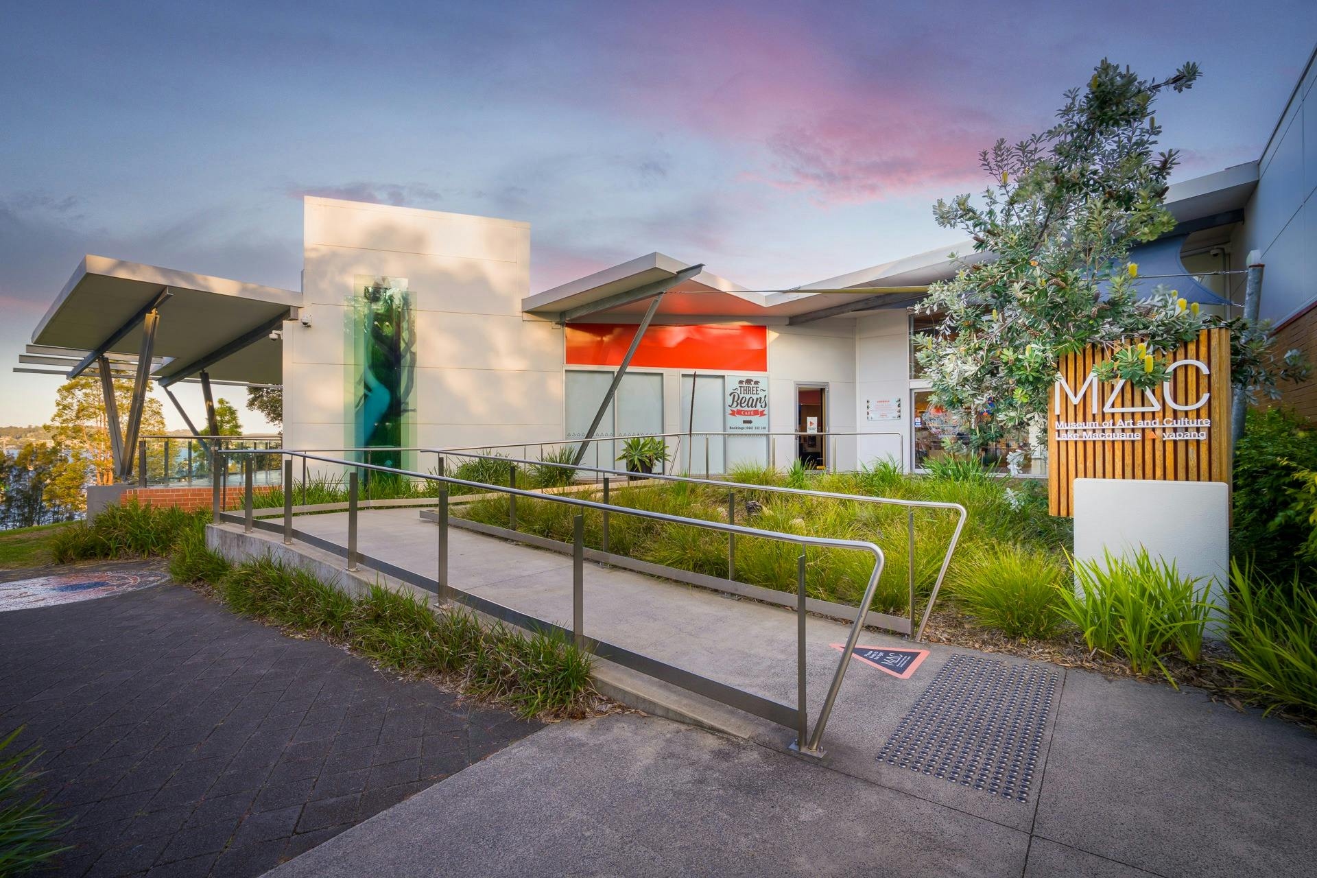 Museum of Art and Culture, Lake Macquarie