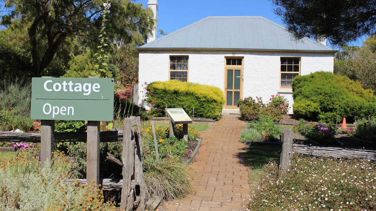 Dingley Dell Cottage