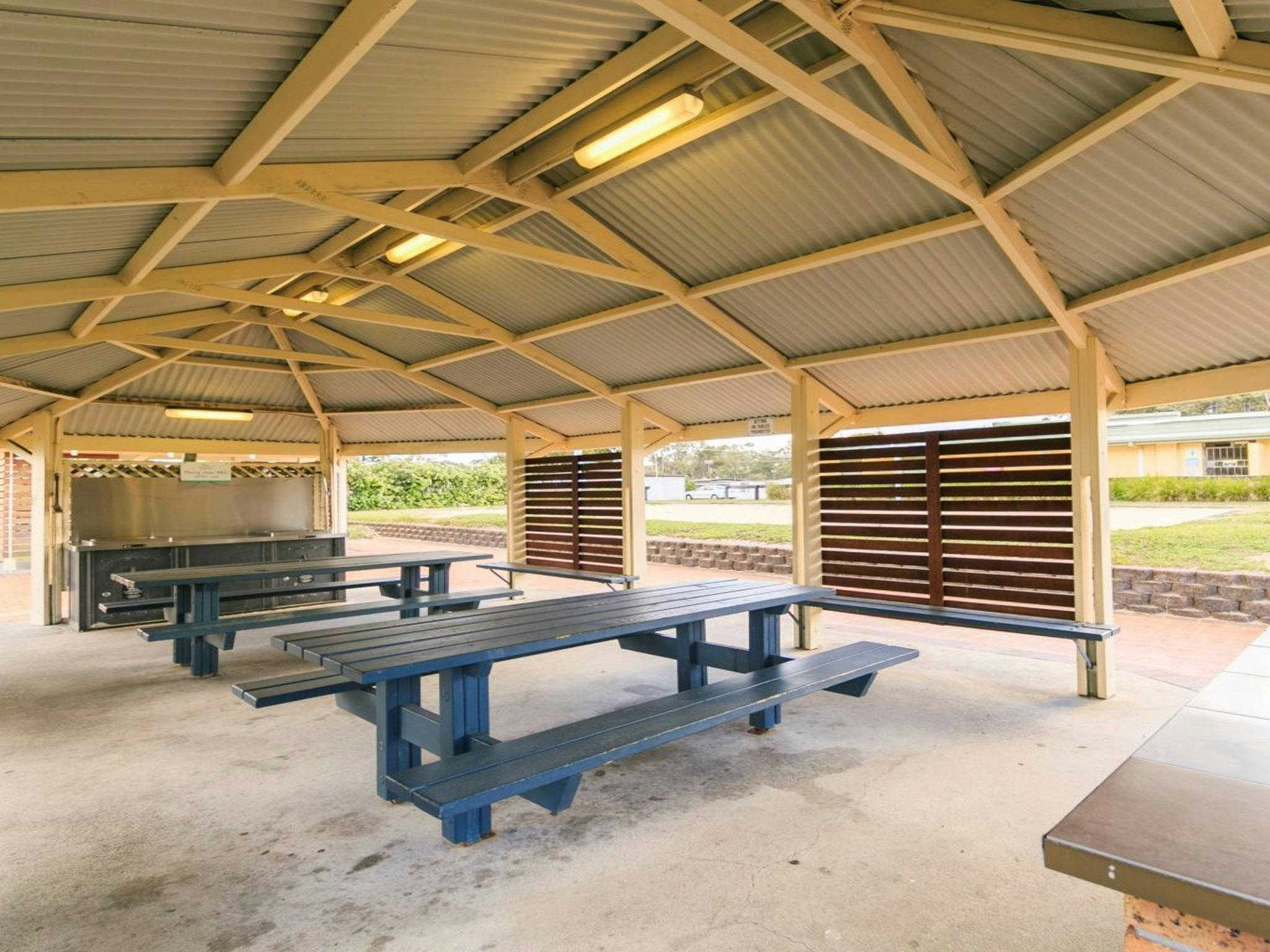 Reflections Holiday Parks Hawks Nest Camp Kitchen