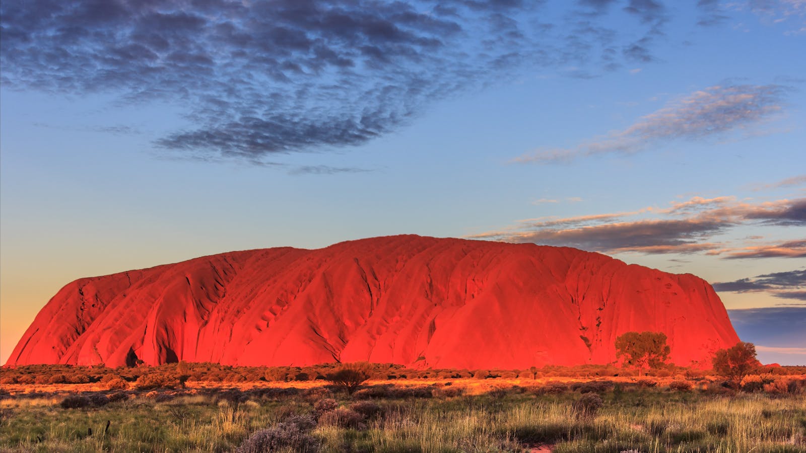 Uluru Ayers Rock & MacDonnell ranges Tours with Spirit Safaris