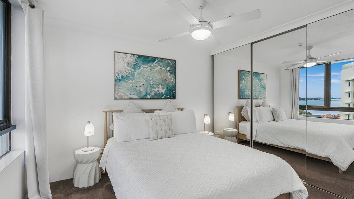2 Bedroom unit in Palm Beach - Master