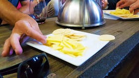 Tastes Of The Hunter Wine Tours - Cheese and biscuits on tour