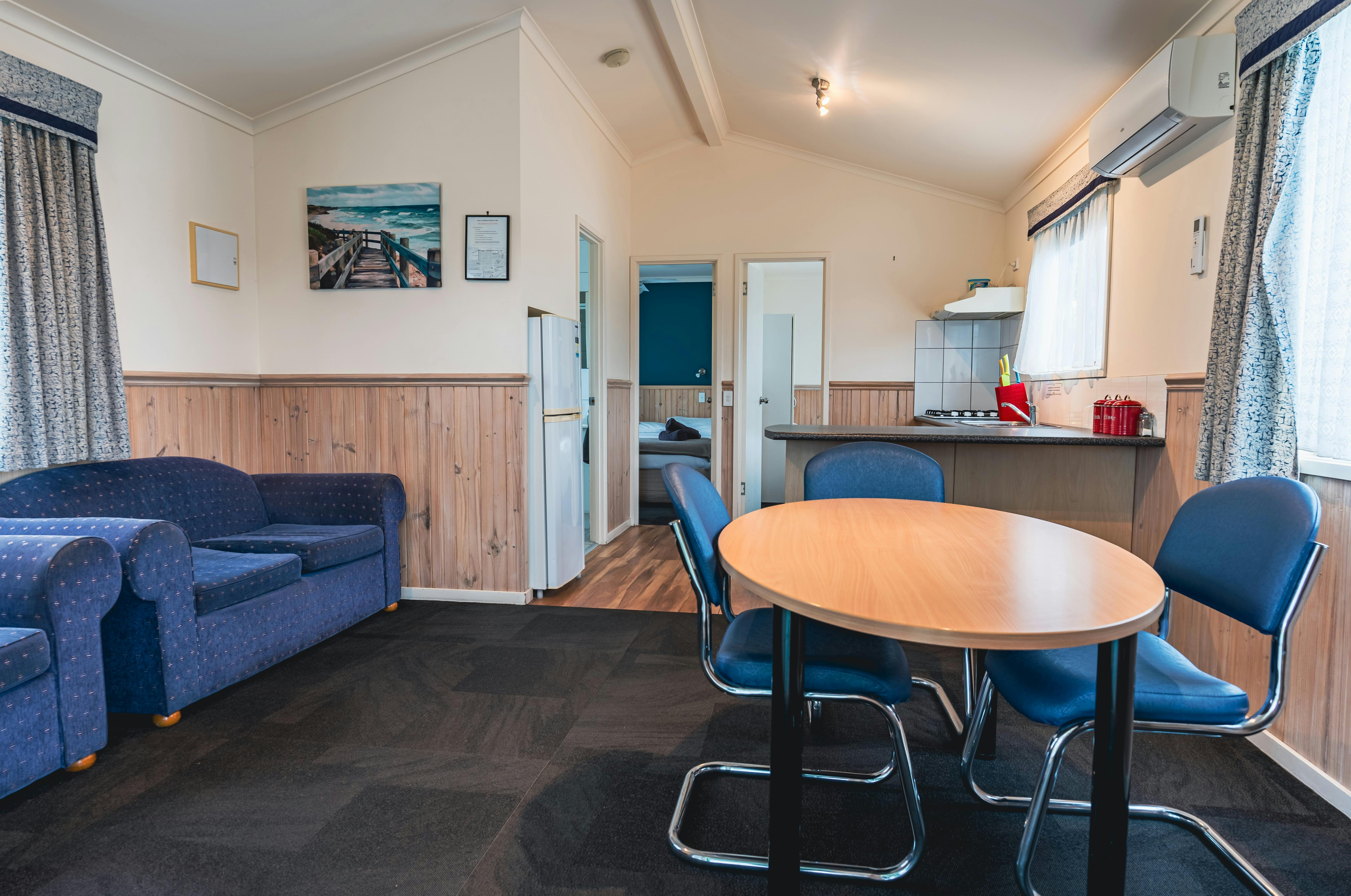Family Cabin (Sleeps 4)