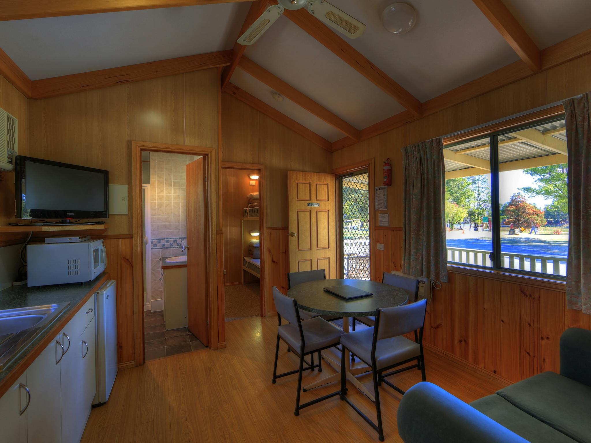 Deluxe cabin - internal