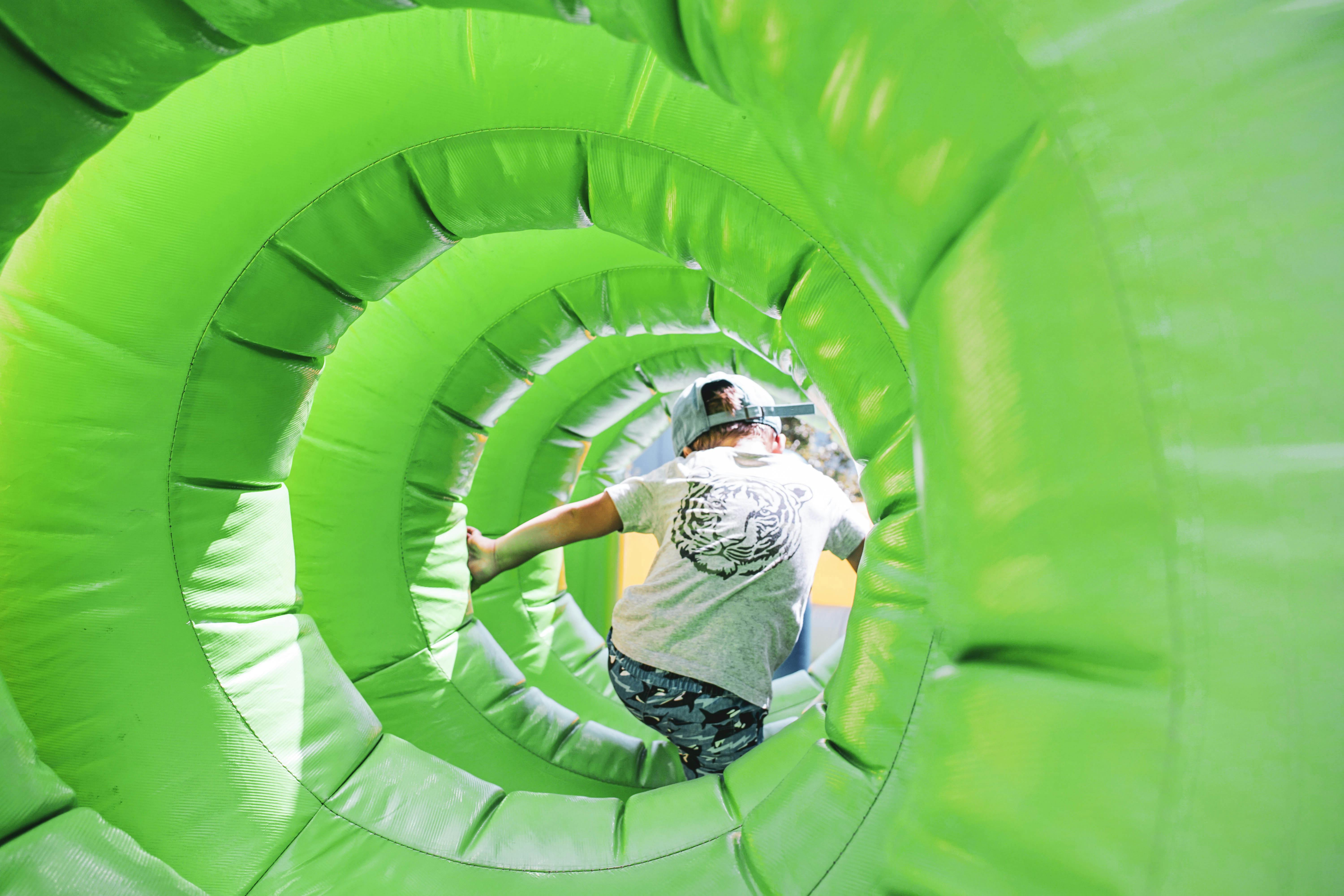 Inflatable amusement park