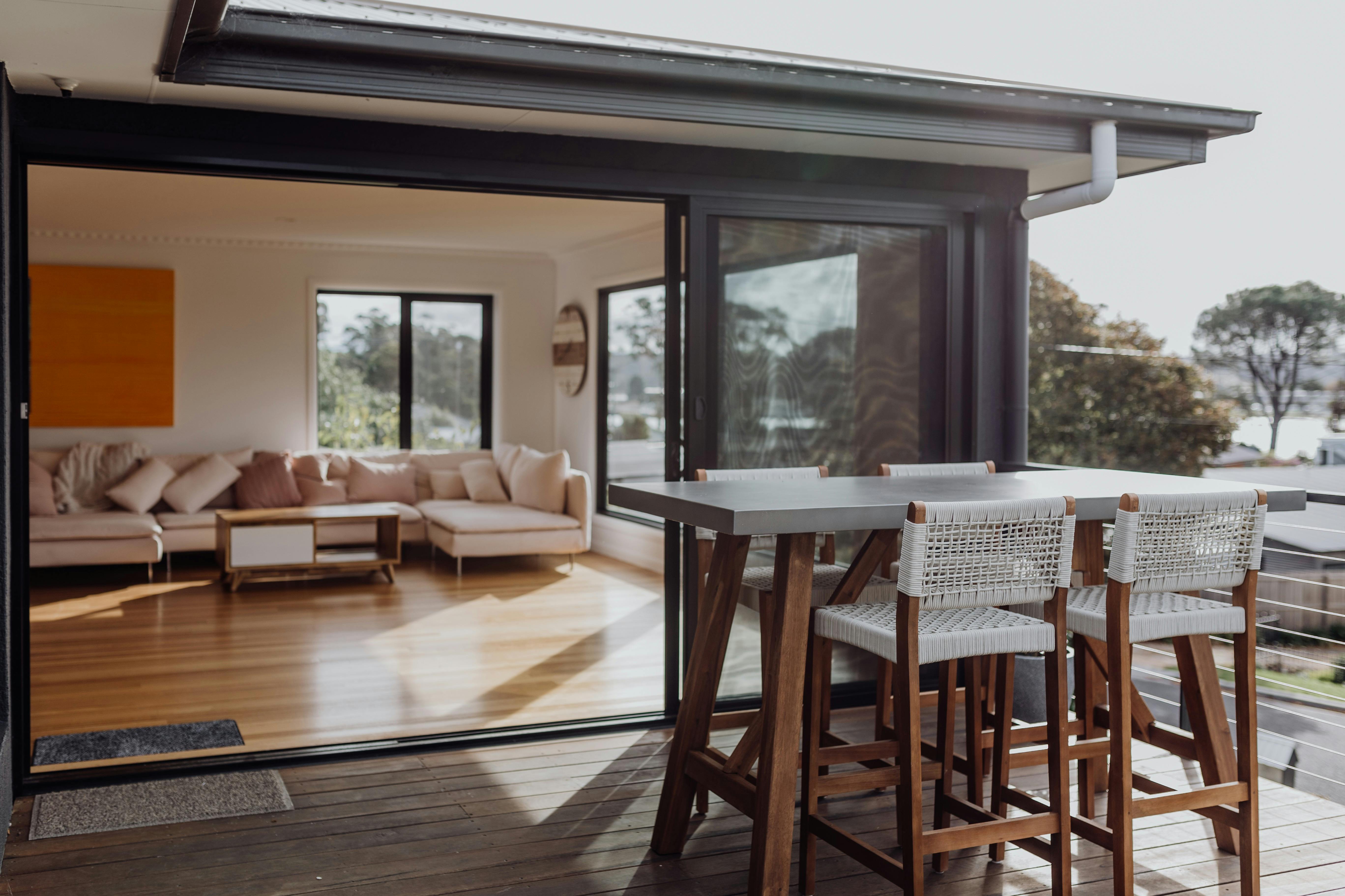 outdoor entertaining deck