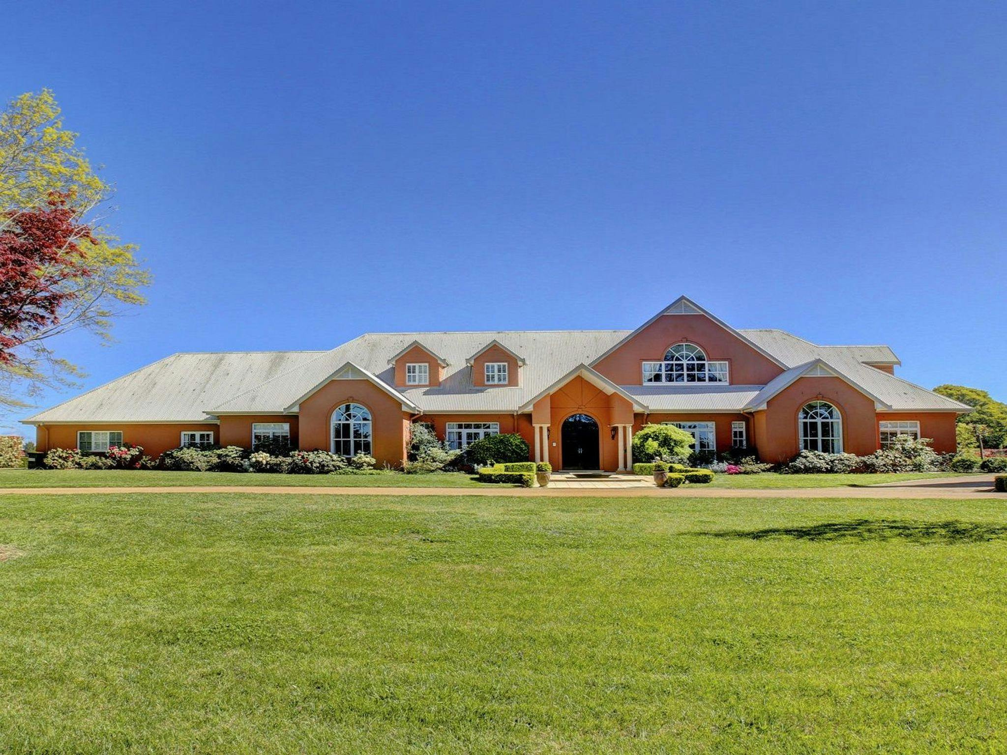 Iona Park NSW Holidays & Things to Do, Attractions and