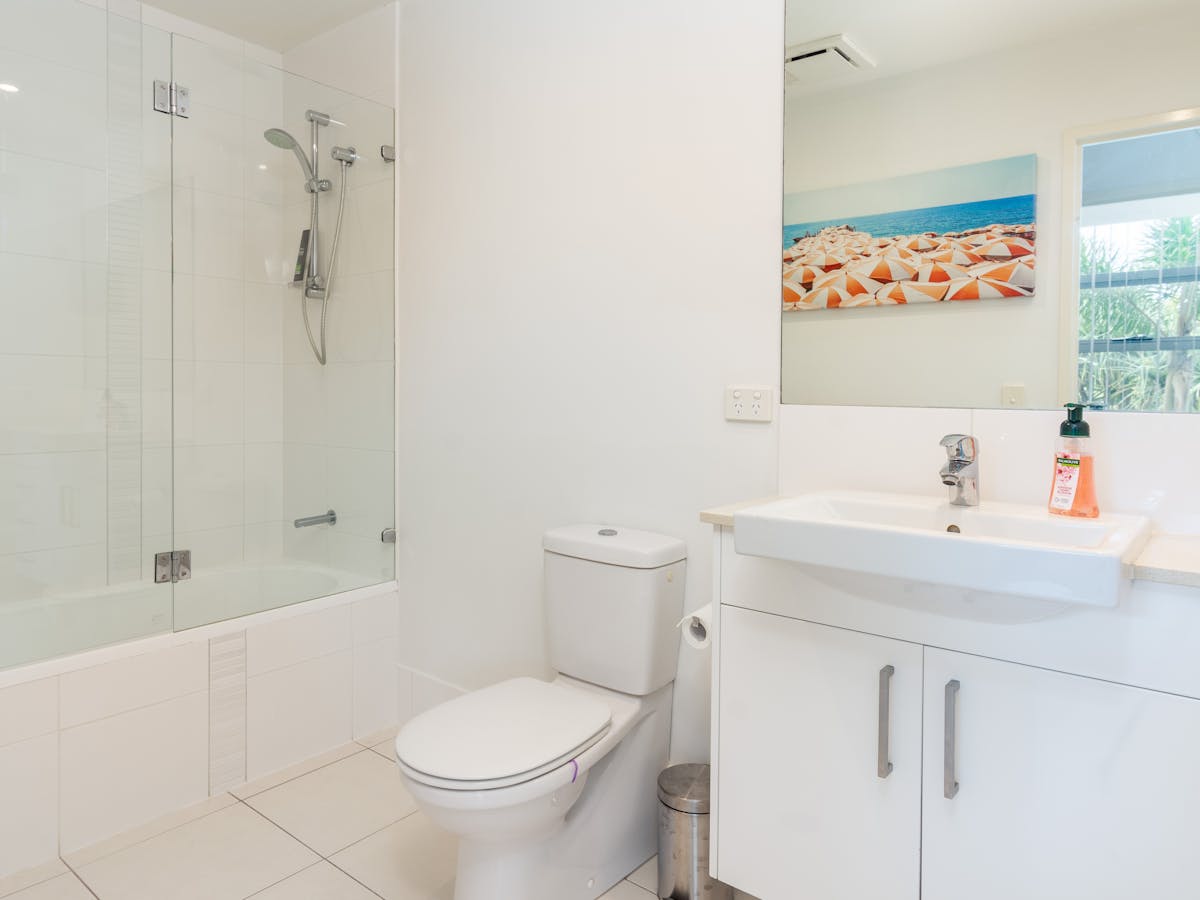 Main Bathroom