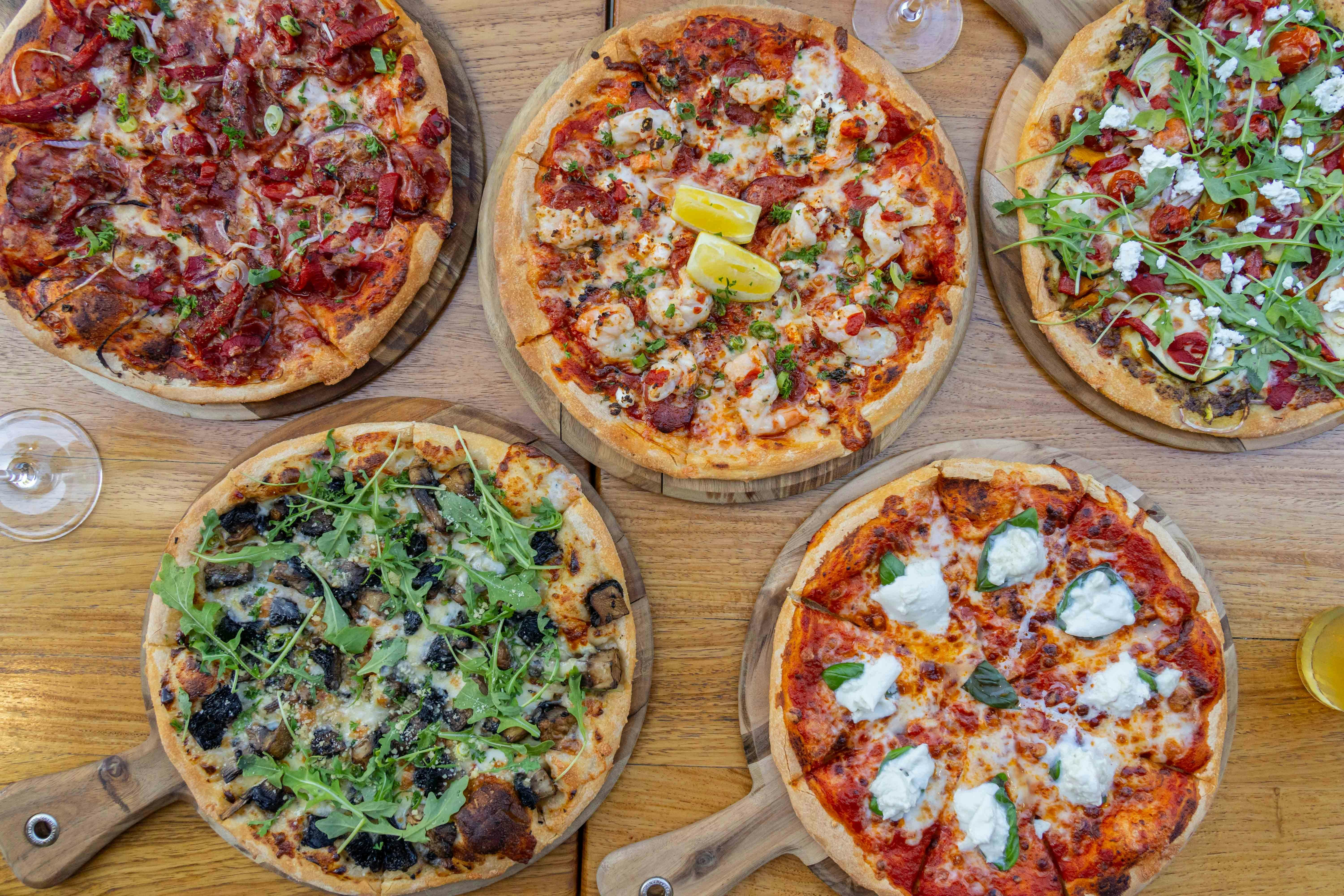 Traditional & Gourmet Pizza