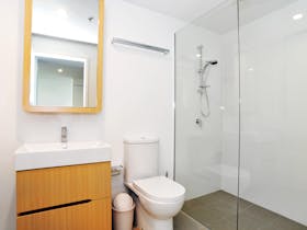 1 Bedroom Apartment - Bathroom