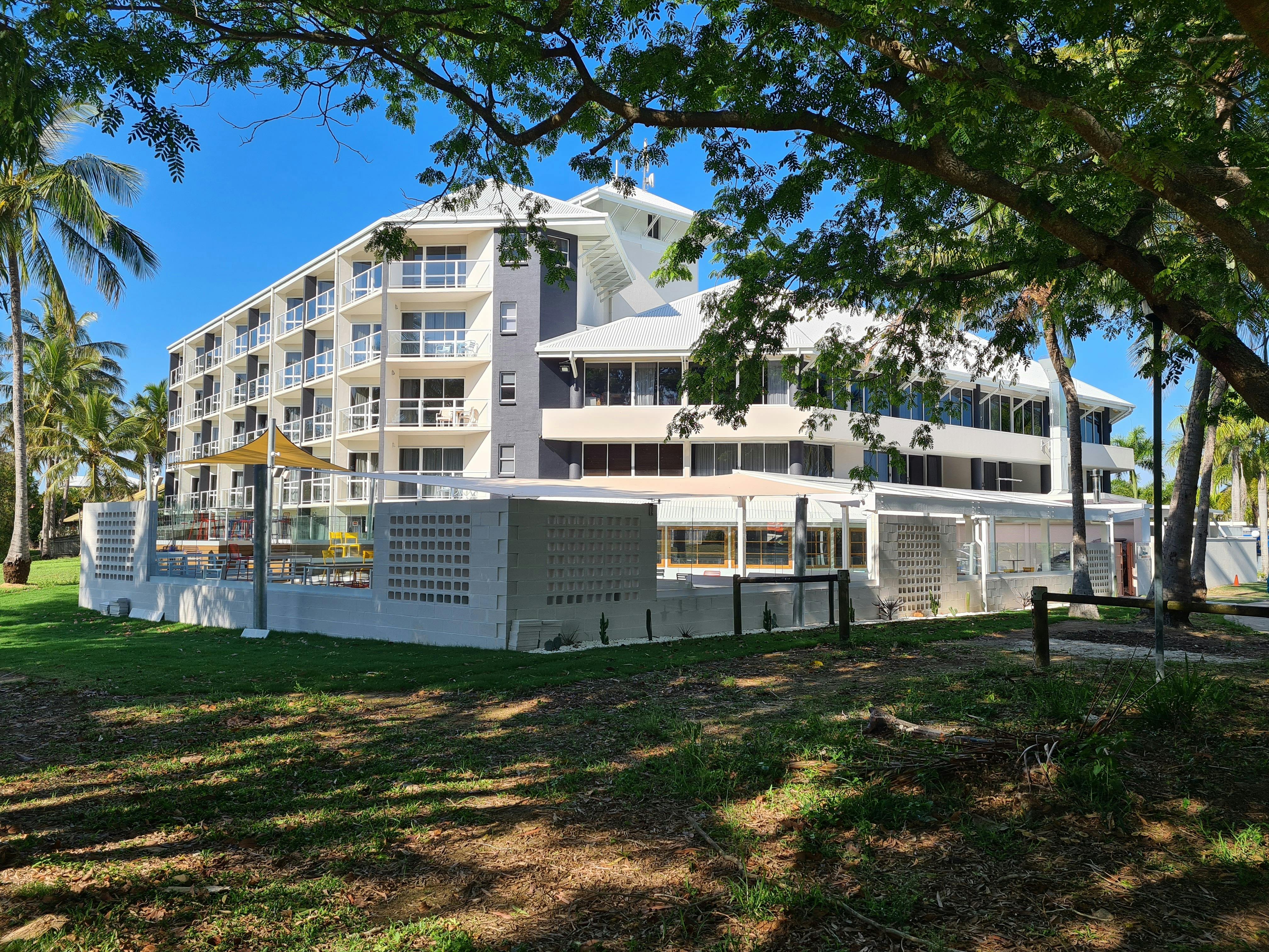 Ocean International Hotel