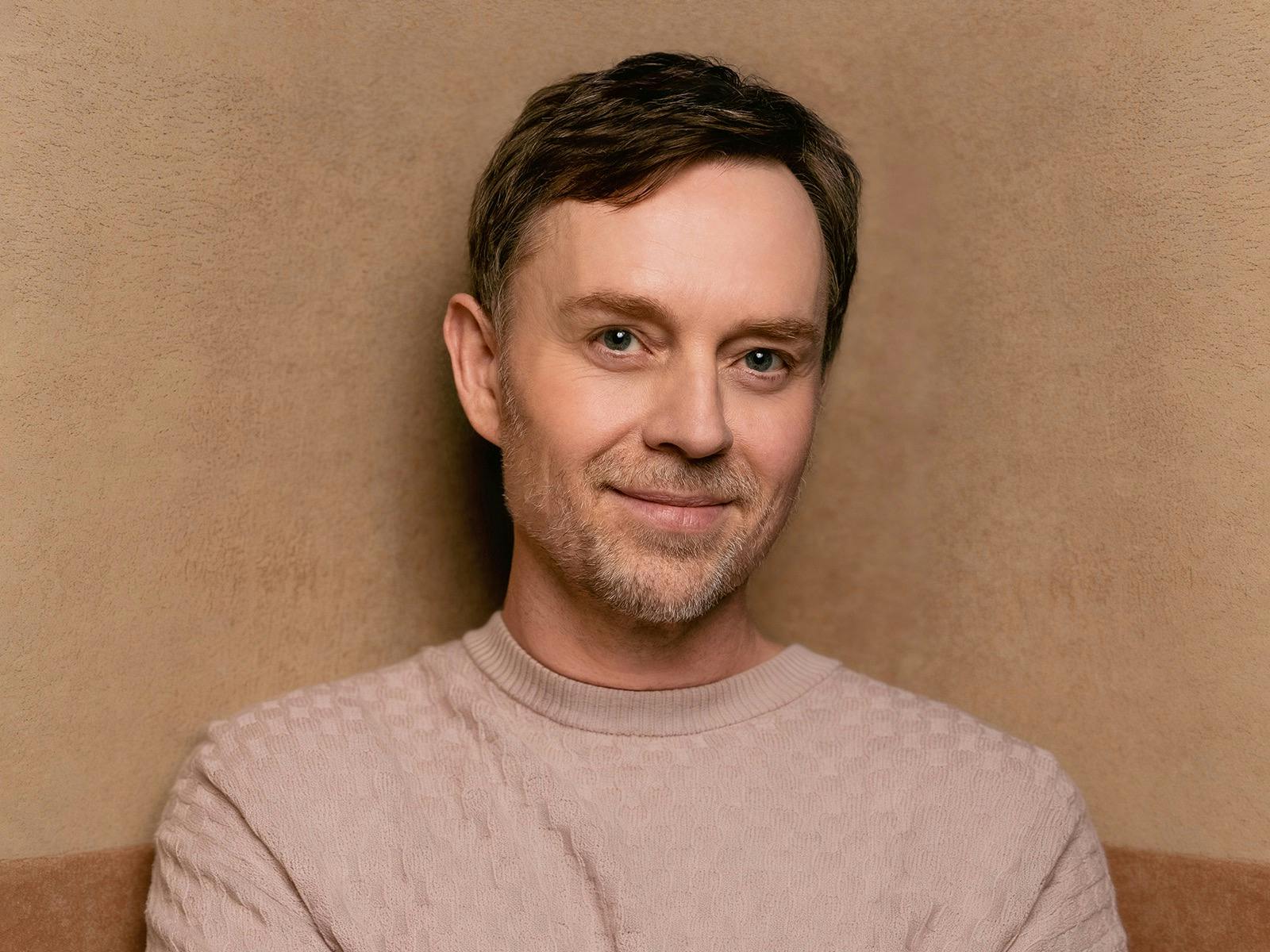 José Carreras, Robbie Williams, Ronan Keating, The Corrs, Natalie Imbruglia + more!
