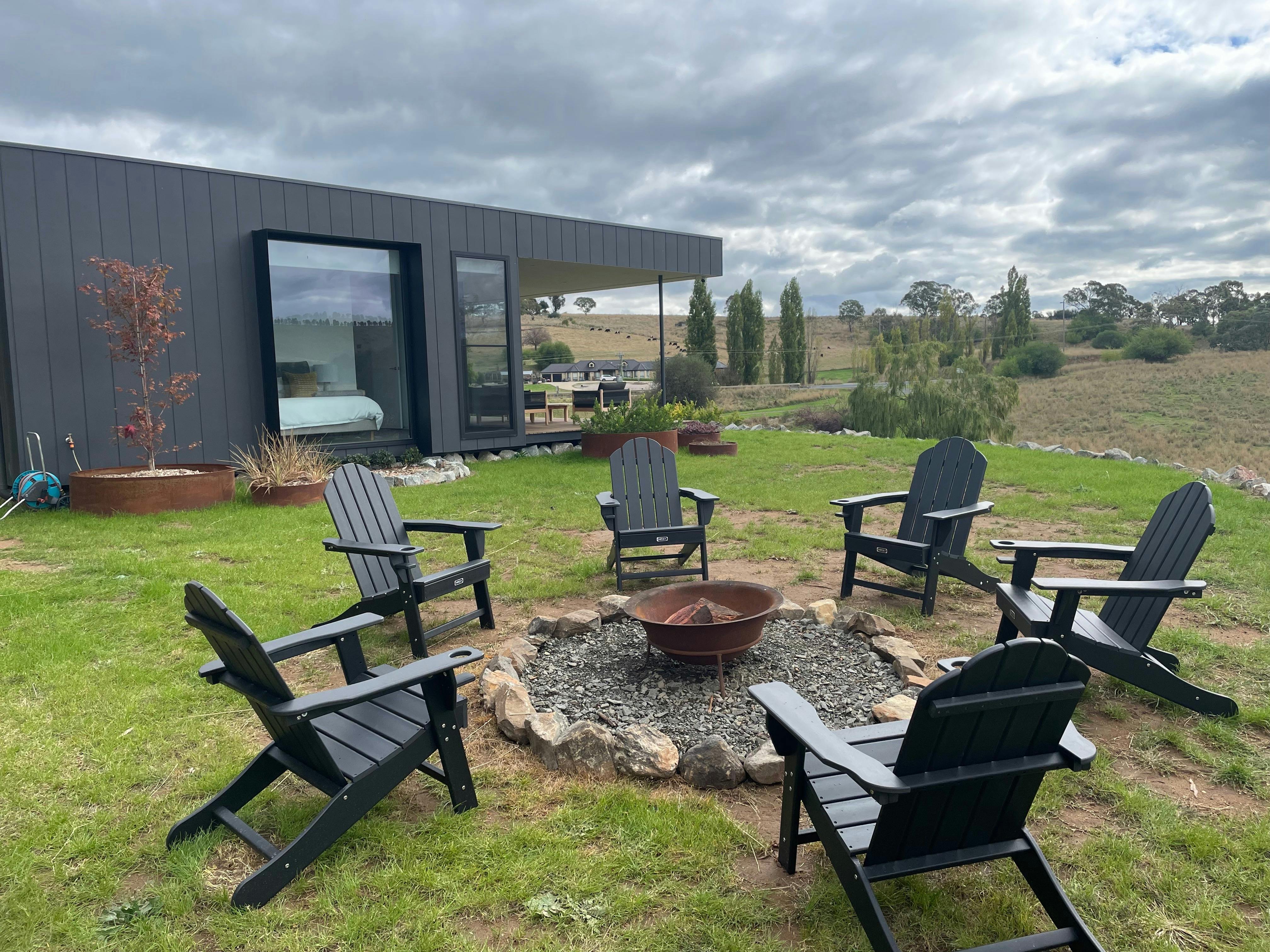 The Horned Cow - Firepit