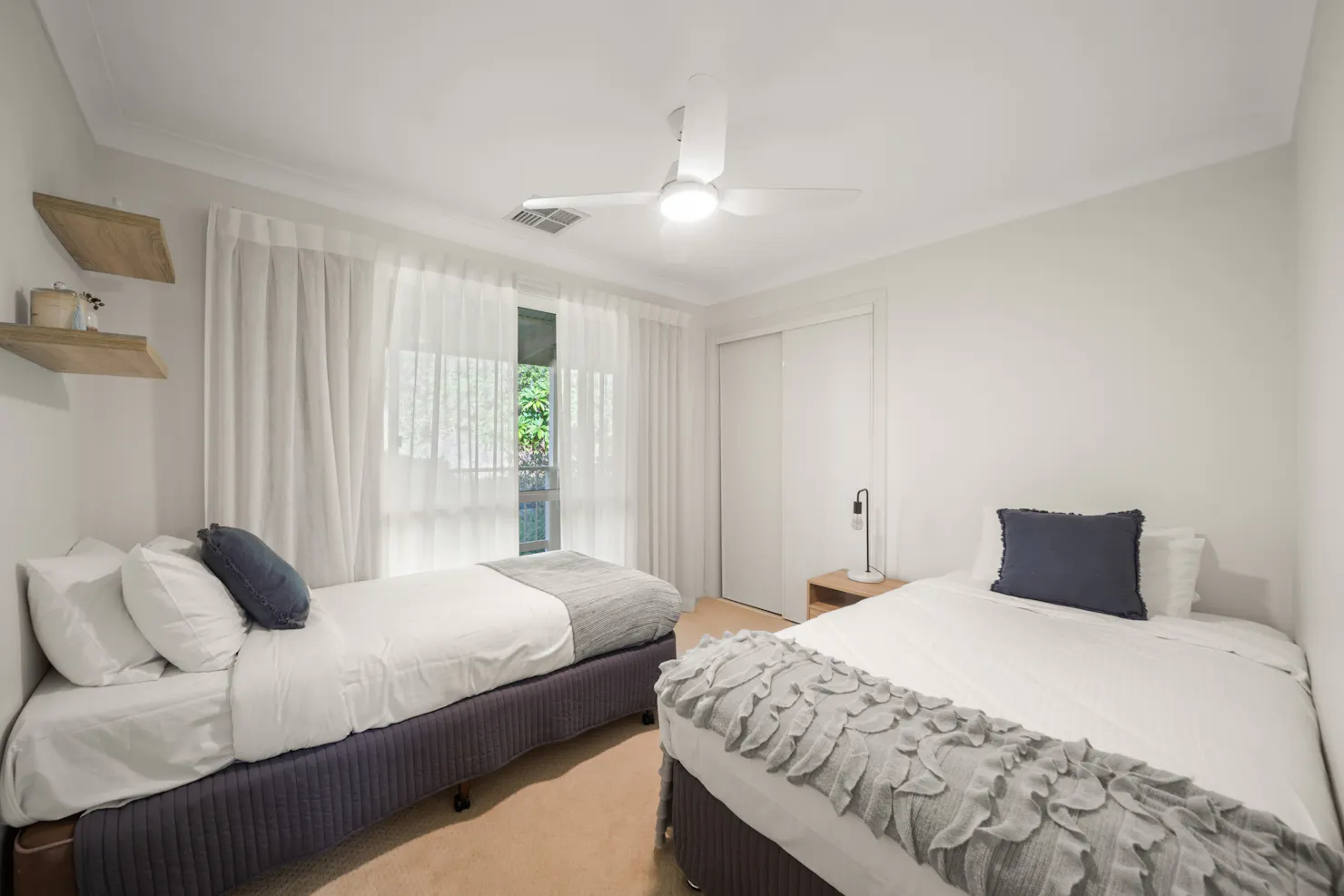 Hinterland Tranquil Escape with Beautiful Views