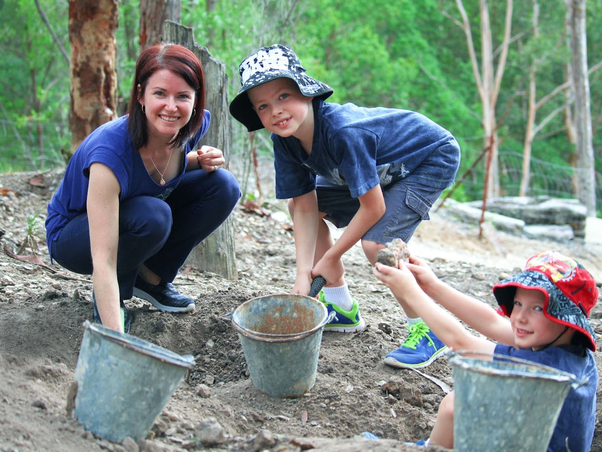 Fossicking Family Fossicking Family