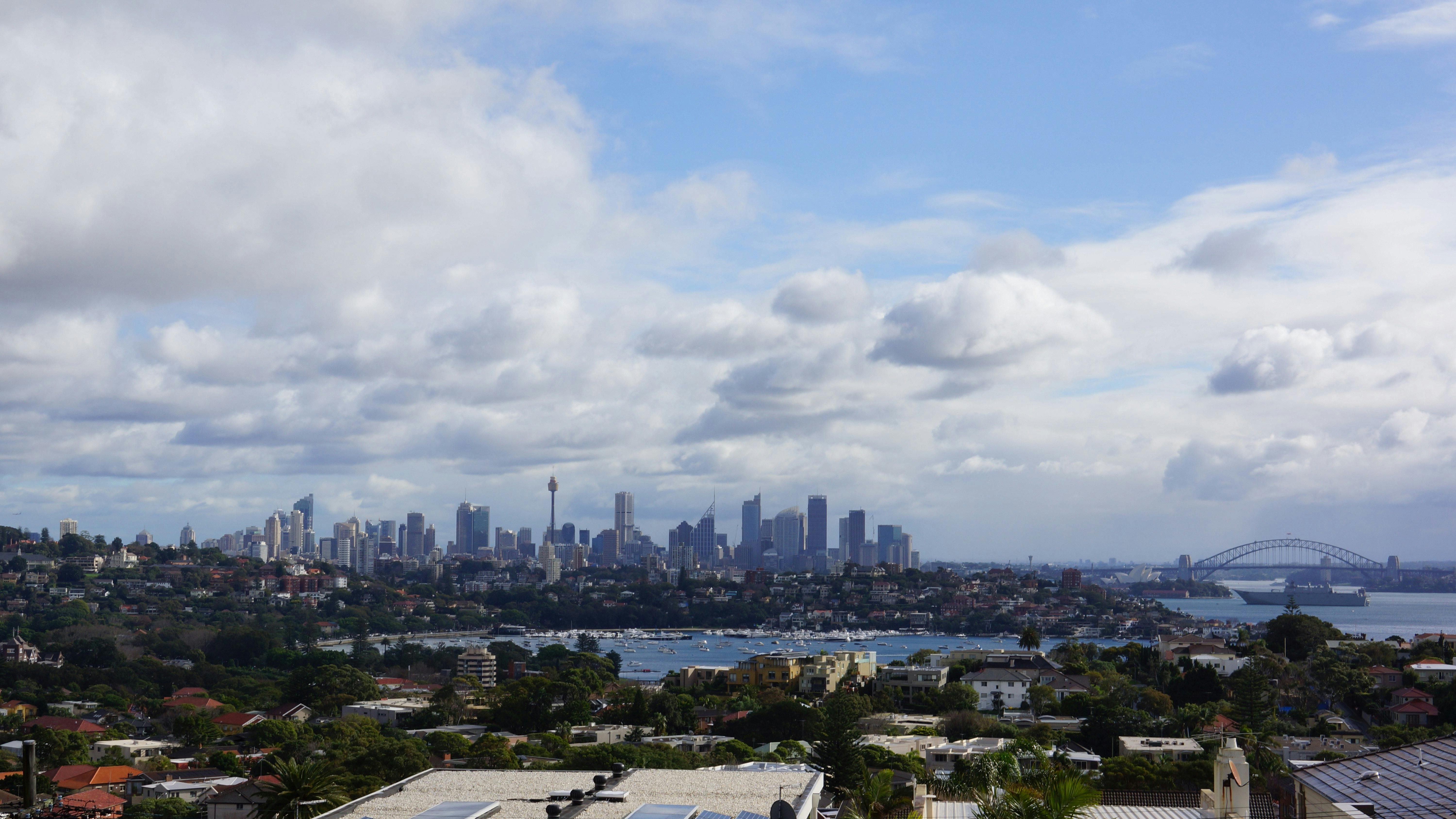 밀리터리 로드 , 시드니