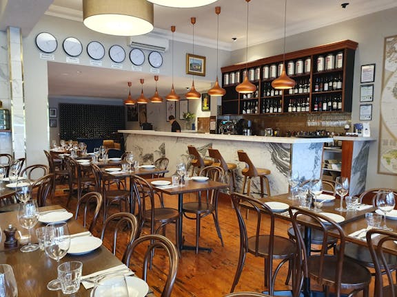 Izzy's Restaurant