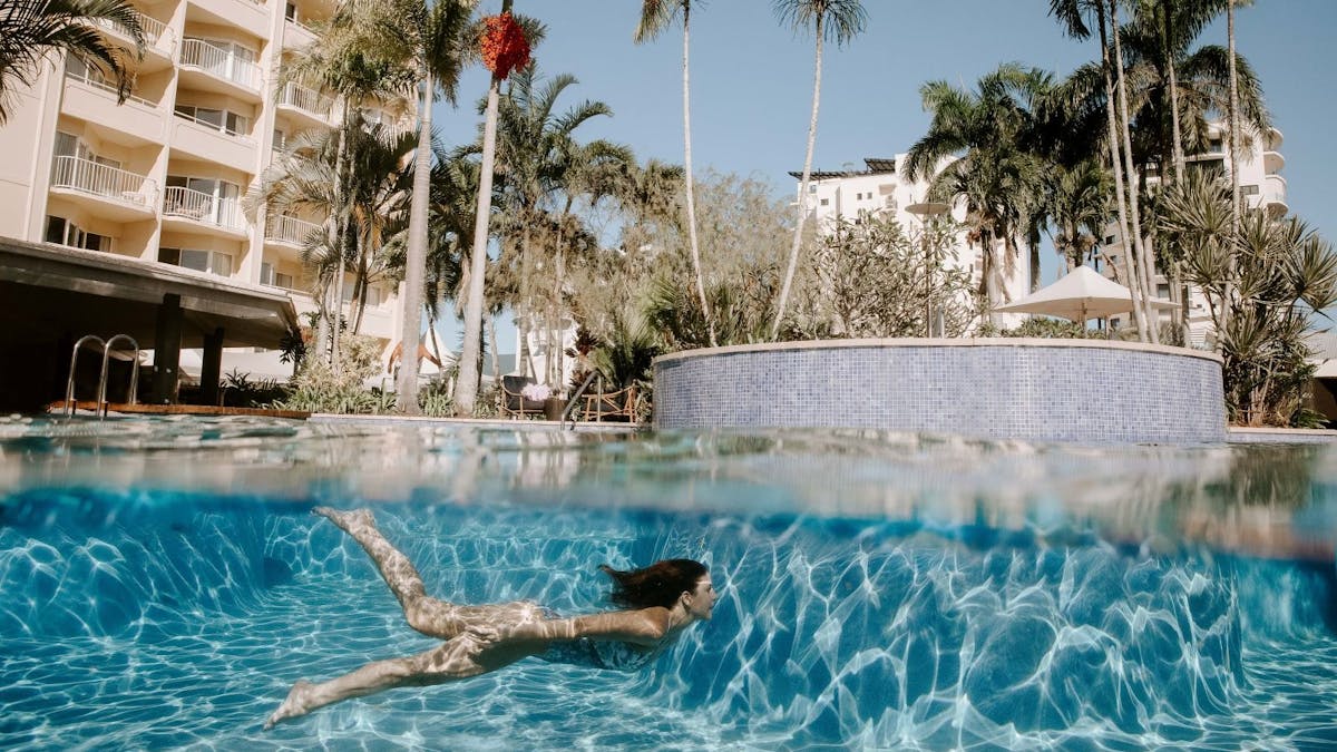 Pool Pullman Cairns International