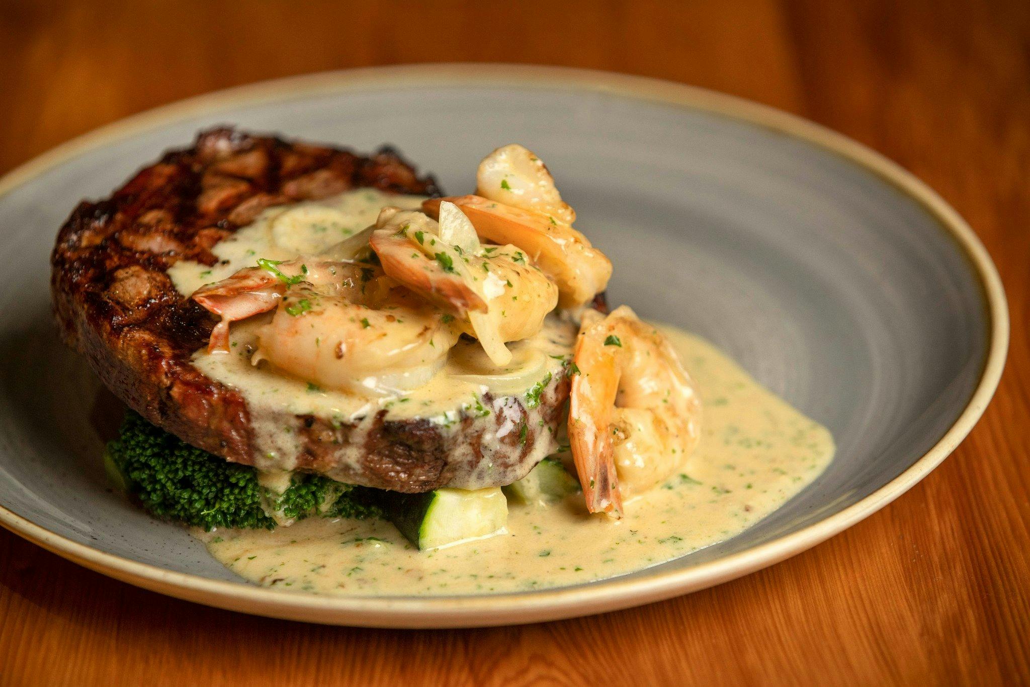 400 gram Tasmanian scotch fillet with creamy garlic prawnsch fillet with