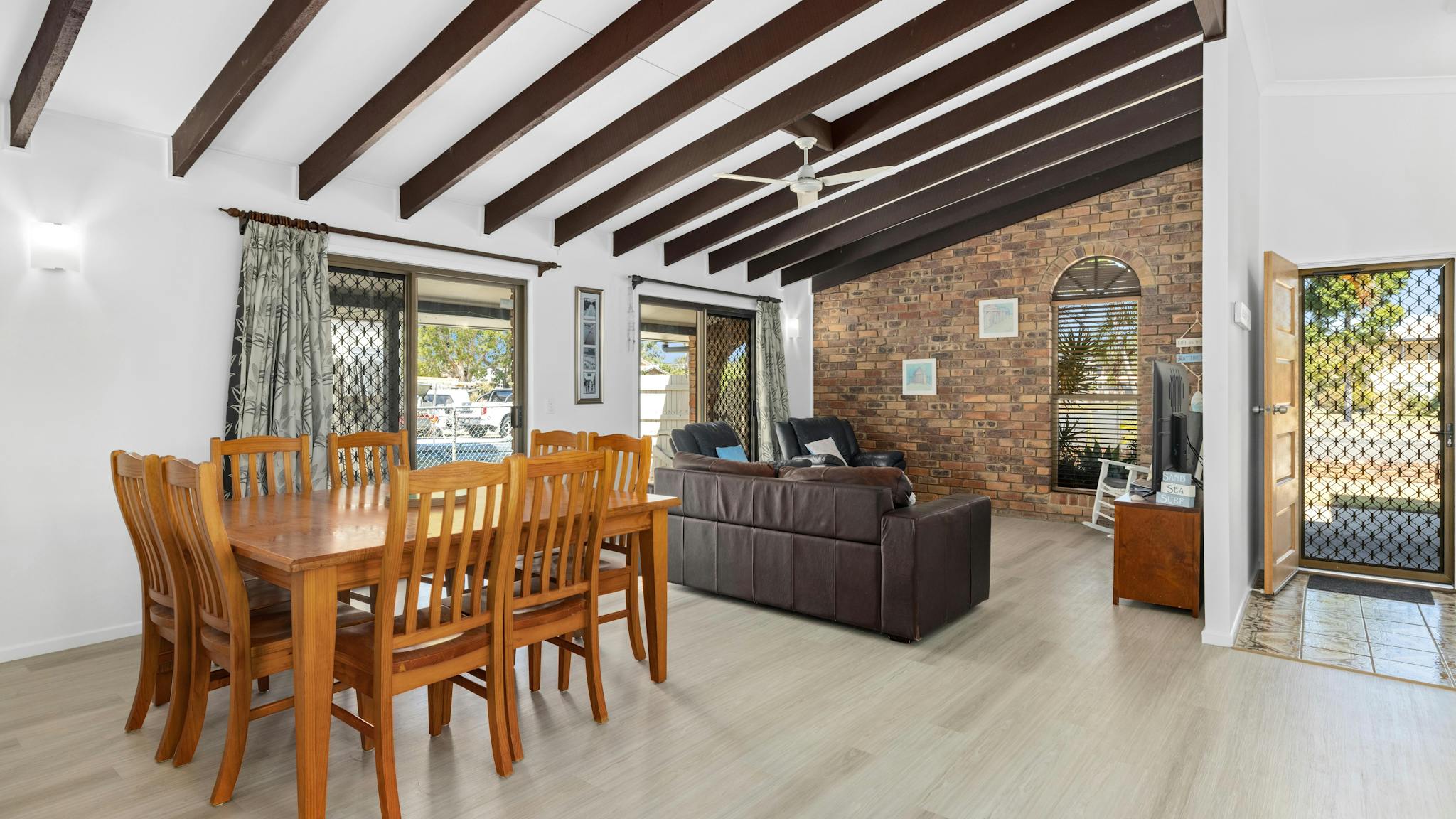 Bribie Island Holiday Hub Bribie Island Holiday Hub