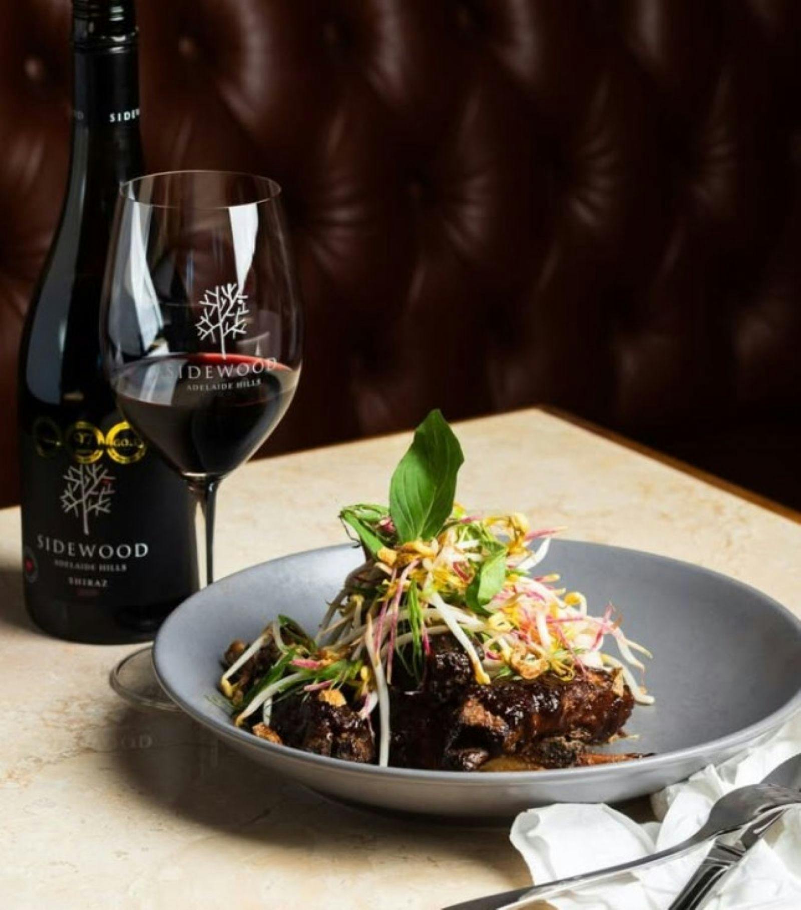 Sidewood Estate rib lunch