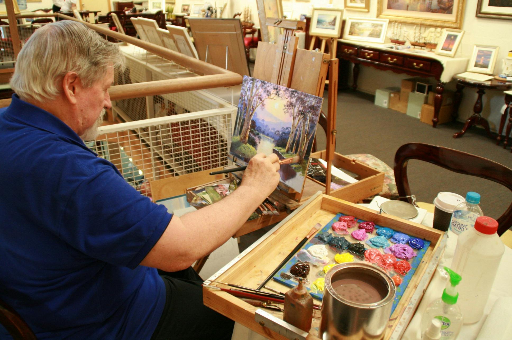 John's palette has 26 colours on it .