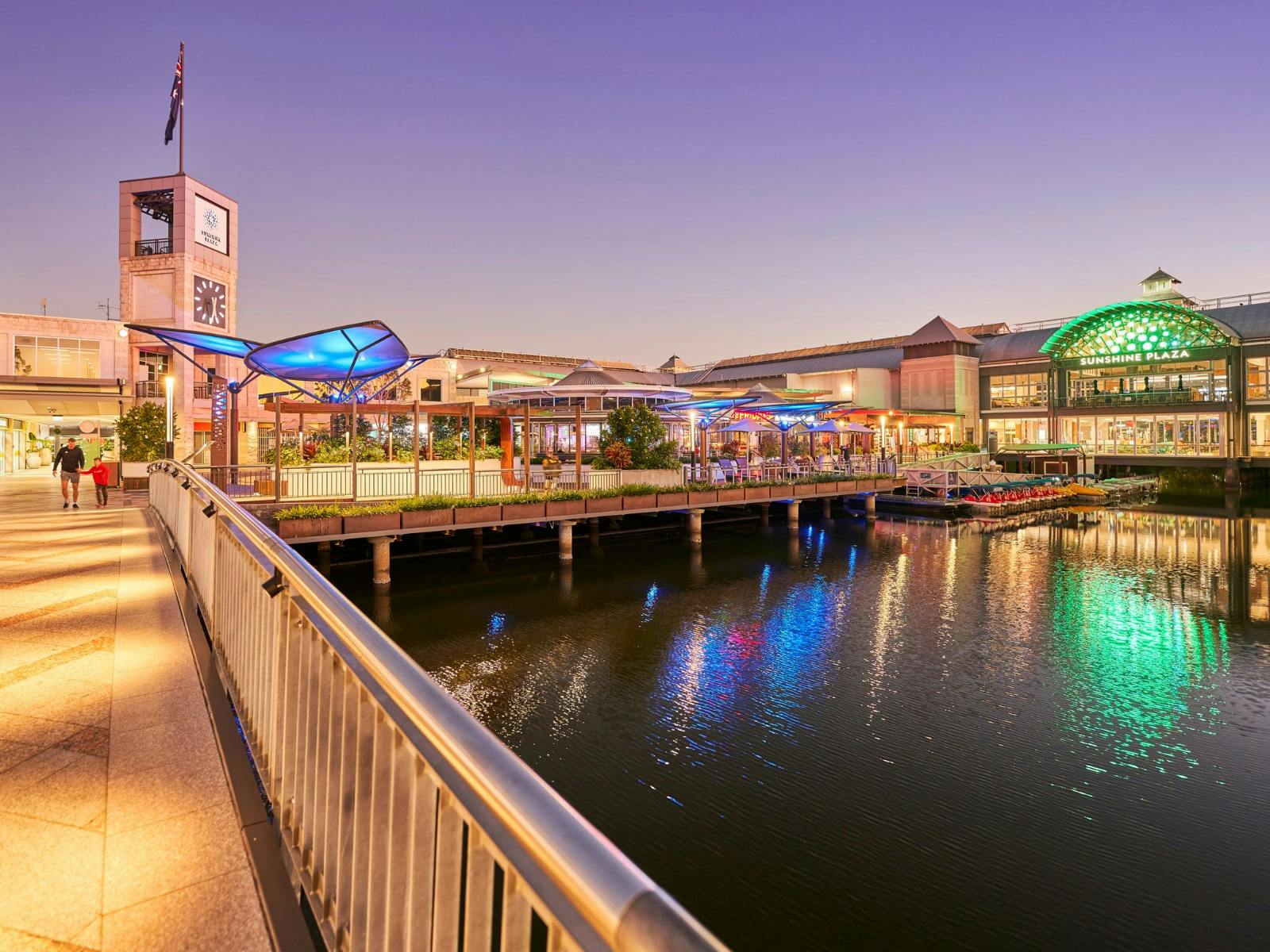 Dine and play into the night along the Riverwalk