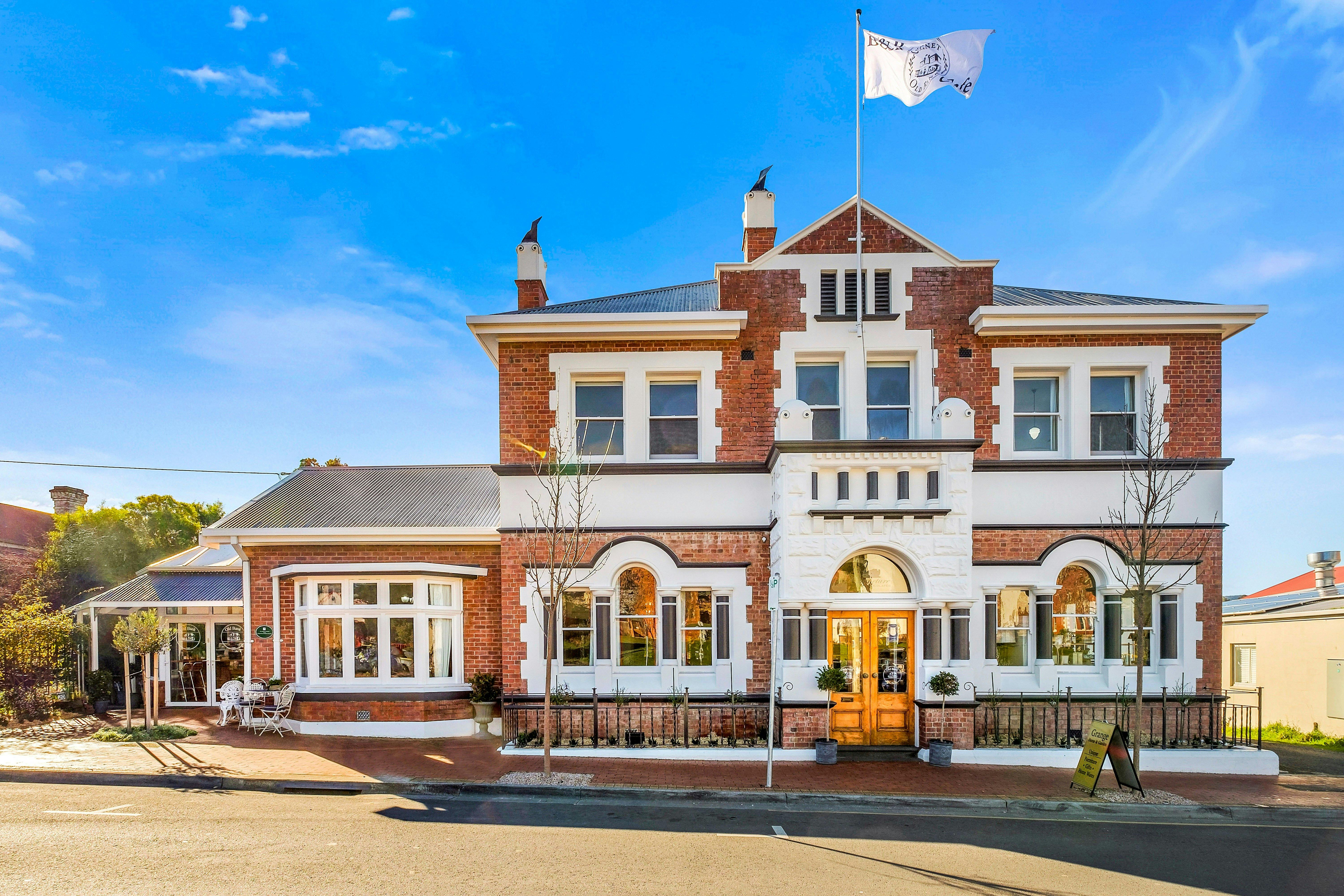 Cygnet Old Bank Conservatory Cafe
