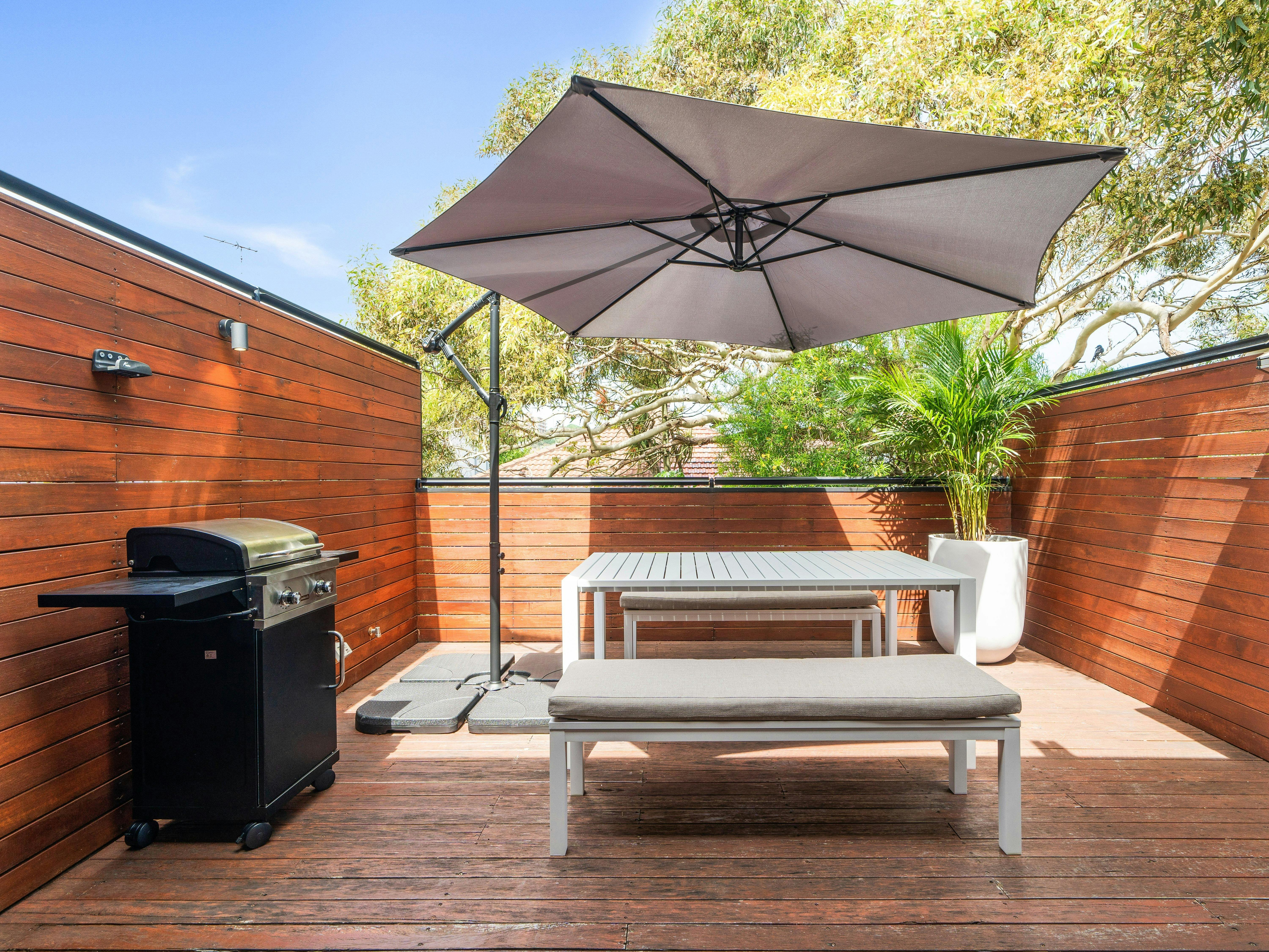 带烧烤设施的露台