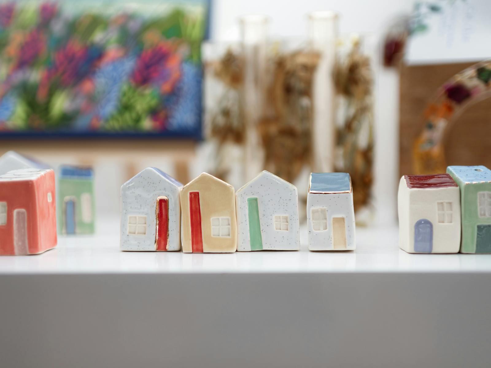 Ceramic miniature houses by Artis Lisa Yost at Tassie Makers Market