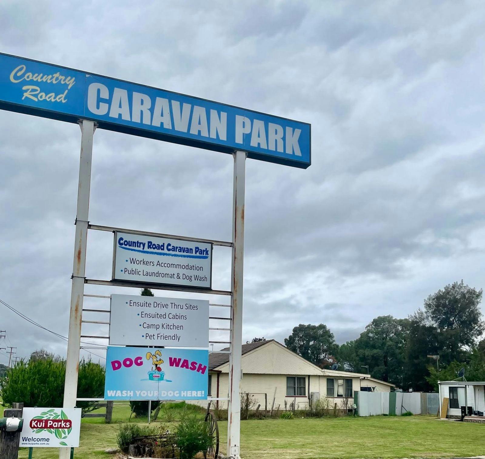 乡村路房车公园