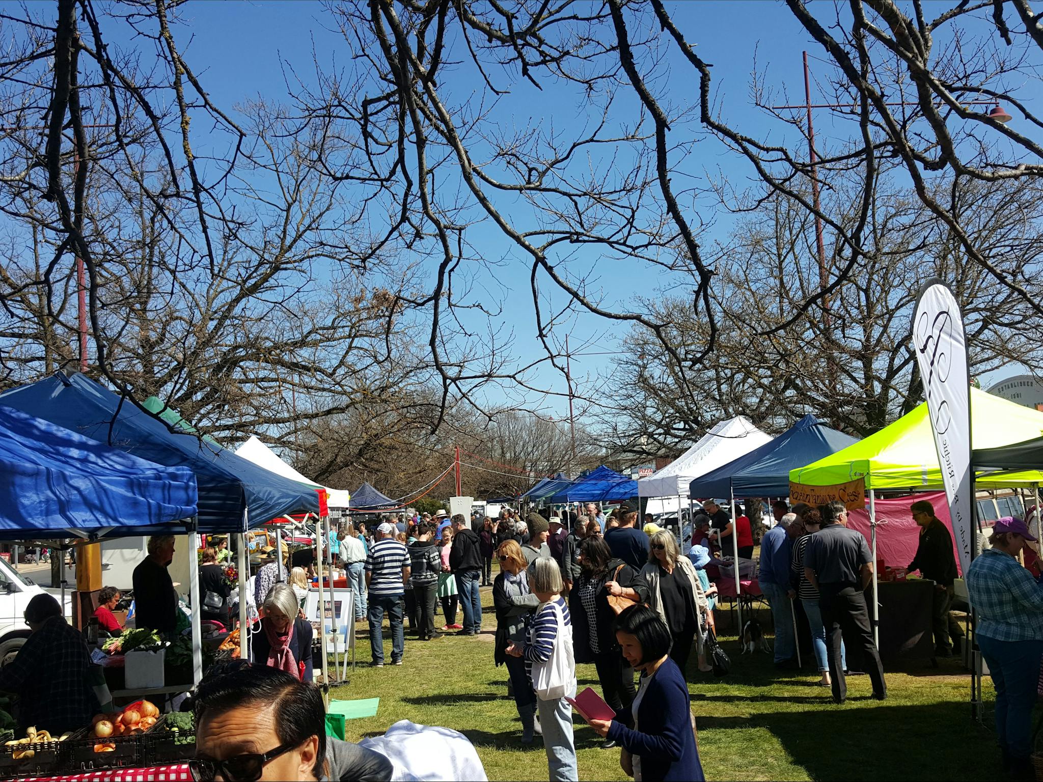 Mansfield Farmers' Market Victoria's High Country