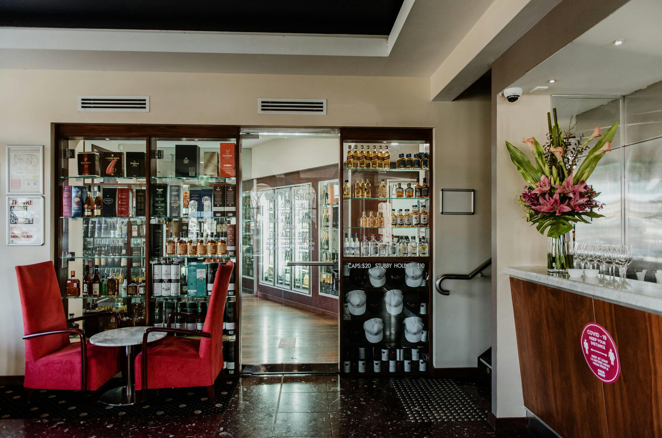 The Milestone Hotel - Front Bar / Bottle Shop