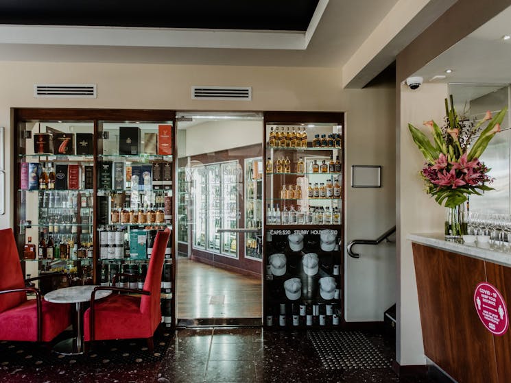 The Milestone Hotel - Front Bar / Bottle Shop