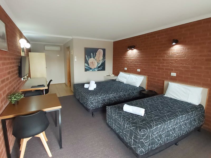 Country Mile Room 2